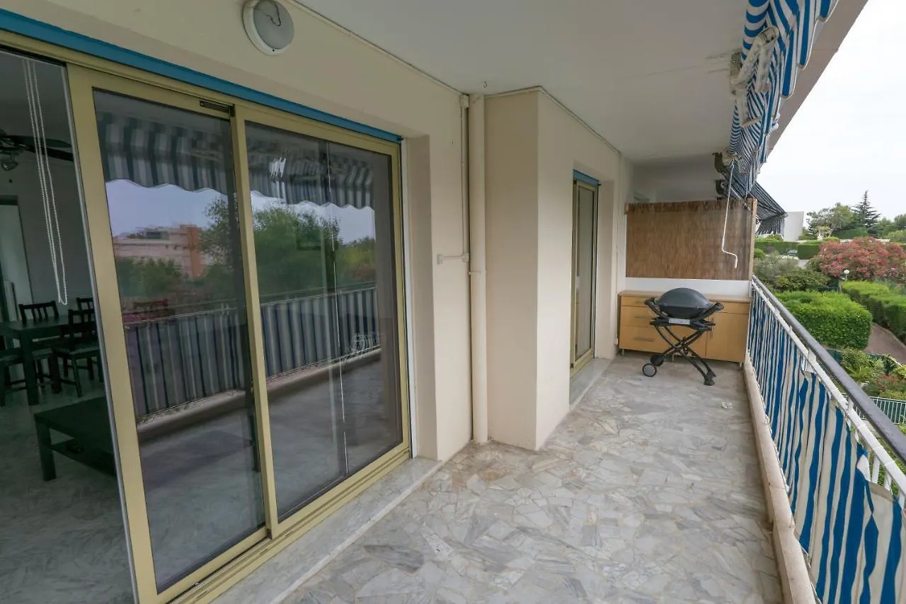 Appartement Chez les Dukes à Antibes 0*,
