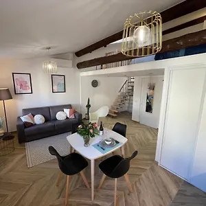 Appartement Renting - Massena - Loft - Heart Of Vieil - The Market With Sea View, Antibes